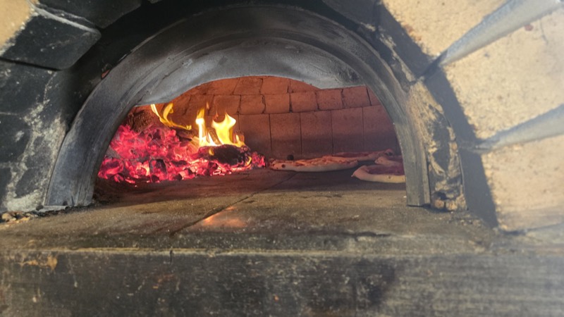 Max's Woodfired Pizza & Burgers, Were Street village, Montmorency